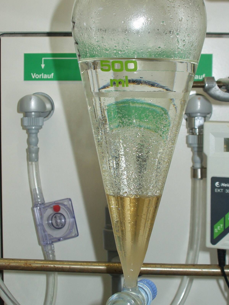 chemistry, refreshment, food and drink, Separating Funnel, drink, still life, 720P, bottle, healthcare and medicine, steel, medical supplies, household equipment