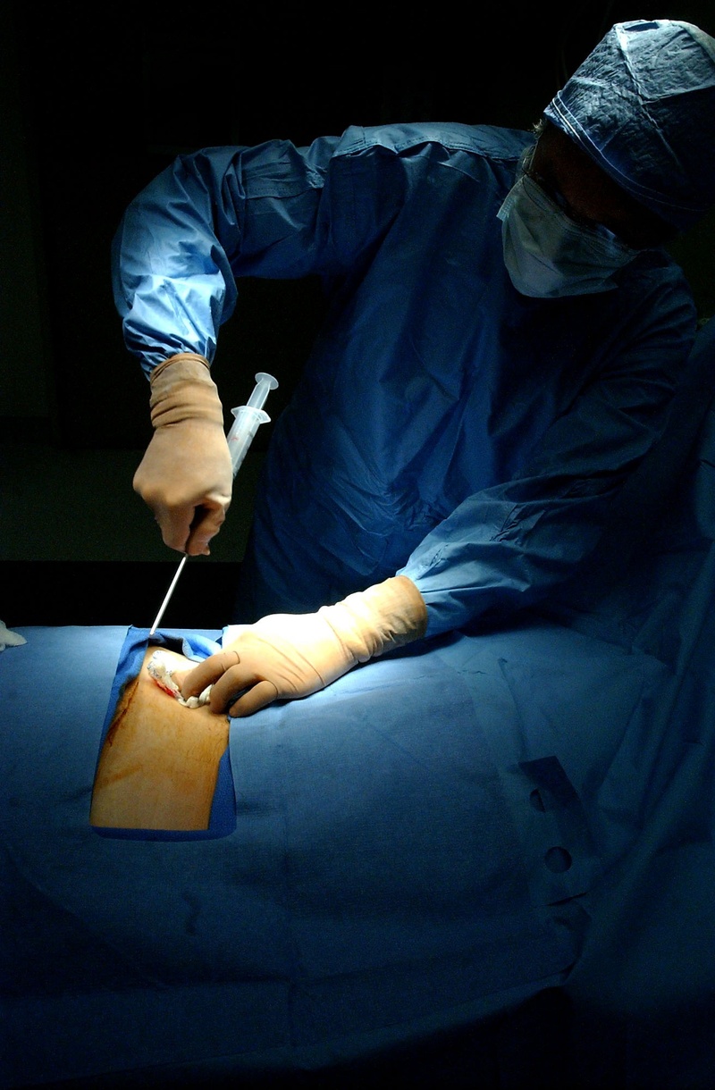 care, medical, operation, protective workwear, one person, real people, s, georgetown university hospital, protective glove, 1080P, adult, holding, medicine