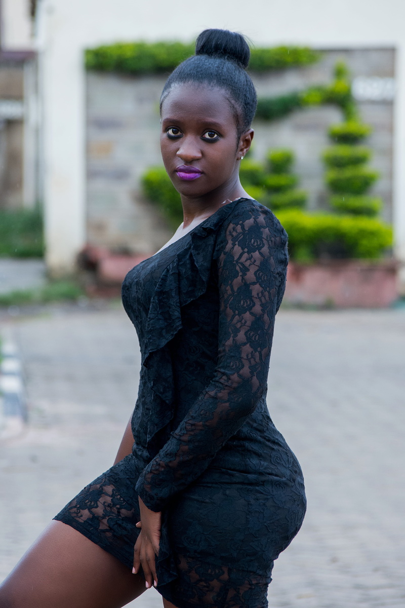 kenya, booty, leisure activity, african american, women, young adult, front view, lips, dress, portrait, one person, looking at camera, 4K, architecture