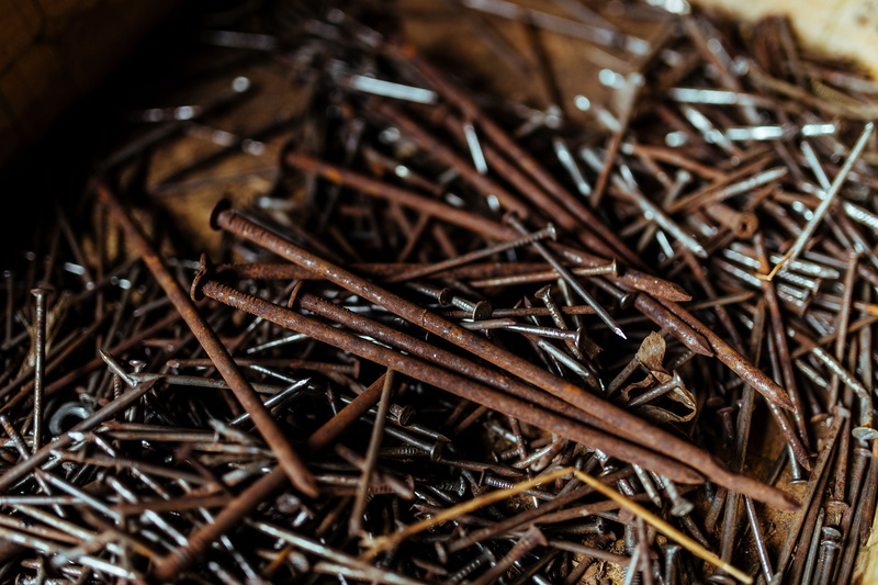 nail, large group of objects, focus on foreground, diy, nuts, bolts, Tools, day, backgrounds, still life, plant, wood - Material, selective focus, nails