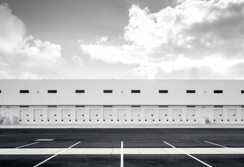 storage, day, automobile, perspective, marking, empty, sunlight, building exterior, logistics, asphalt, closed, sign, 5K, building, road, built structure