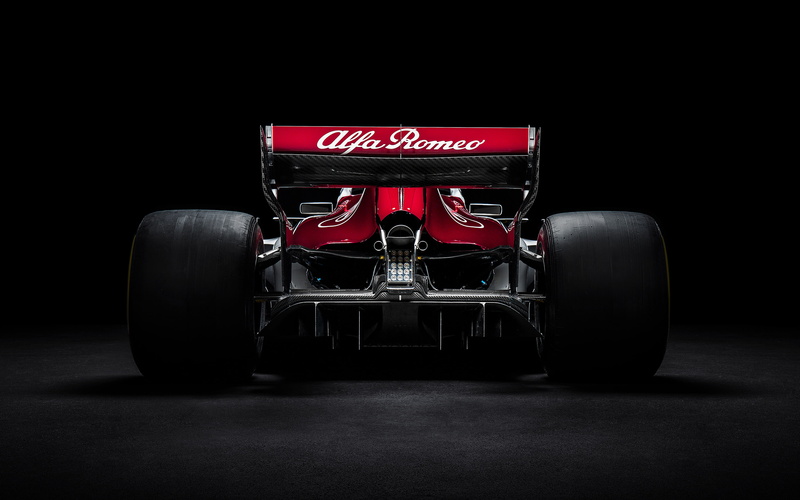 security, mode of transportation, sport, k, single object, sports race, indoors, no people, red, Alfa, Sauber, black background, tire, transportation, 2018