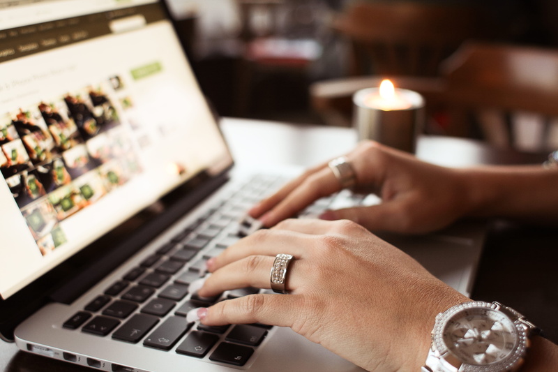 close, laptop, lifestyles, computer, young adult, females, macbook, people, business, MacBook Pro, hand, typing, human Hand, technology, wireless Technology