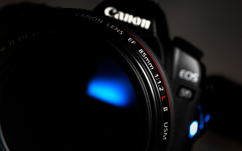 camera, sLR Camera, aperture, black, canon, photographic Equipment, modern, dslr, backgrounds, eos, no people, studio Shot, equipment, lens - eye, indoors