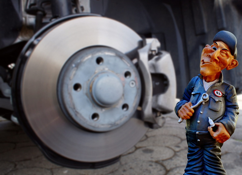pkw, brake disc, b-class, childhood, male likeness, day, standing, boys, creativity, art and craft, mechanic, mercedes, representation, child, auto repair