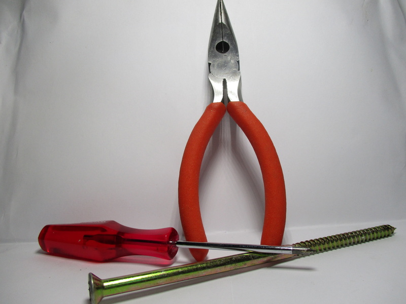 work tool, gray background, scissors, creativity, table, equipment, red, wood - material, 5K, copy space, still life, indoors, gray, screwdriver, studio shot