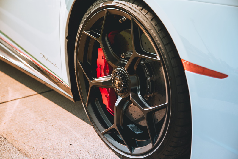 cool, warm, close-up, sun, elegance, caliper, new, rim, sport, 5K, modern, shiny, red, transportation, supercar, alloy Wheel, no People, alloy, closeup