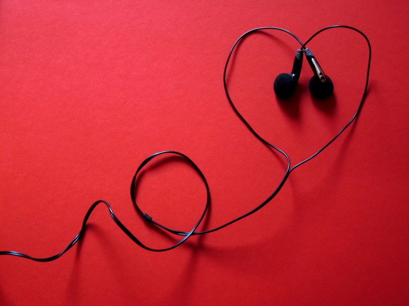 shadow, listen, in-ear headphones, corded, music, close-up, copy space, red, audioplayer, heart, technical device, music heart, no people, listening, colored background