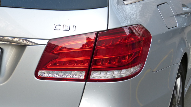 back light, brake light, mode of transportation, 4K, technology, communication, travel, vehicle, glass - material, text, auto, diesel, airplane, car, no people