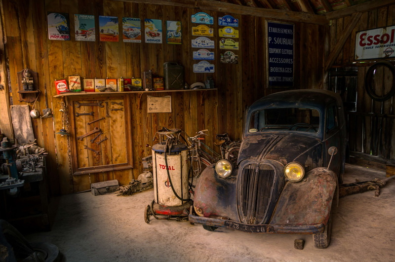 service, large group of objects, absence, car, rust, abandoned, antique, store, furniture, shopping, wood - material, building, transportation, day, repair
