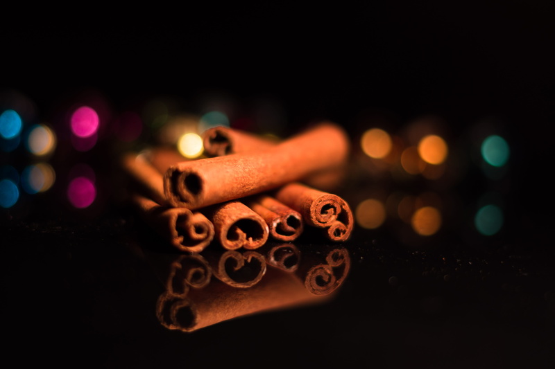 decoration, cinnamon sticks, cinnamon sugar, christmas decoration, cinnamon stick, delicious, western script, christmas, night, cinnamon, dark, alphabet