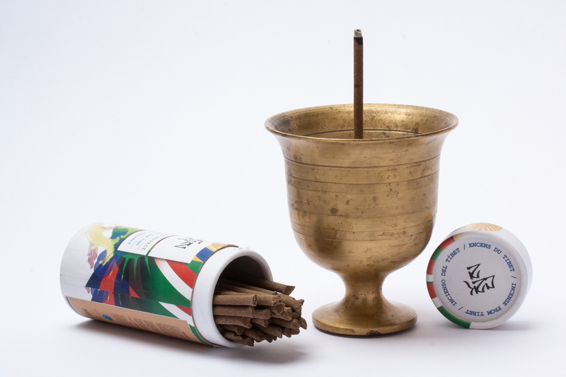 fair trade, incenses, wood - material, tibet, fragrance, natural ingredients, sticks, buddhism, healthy eating, taoism, cut out, close-up, food, ceremony