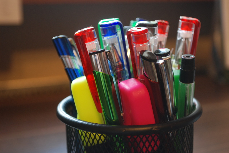 still life, no People, indoors, large group of objects, case, color Image, 4K, marker, colors, office supplies, drink, gel, red, felt tip pens, bottle