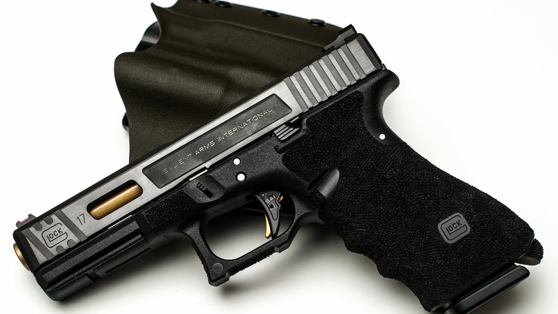 weapon, gun, tool, steel, handle, holster, metal, firearm, machine gun, pistol, automatic firearm, autoloader, hand, object, assault rifle, 1080P, automatic rifle