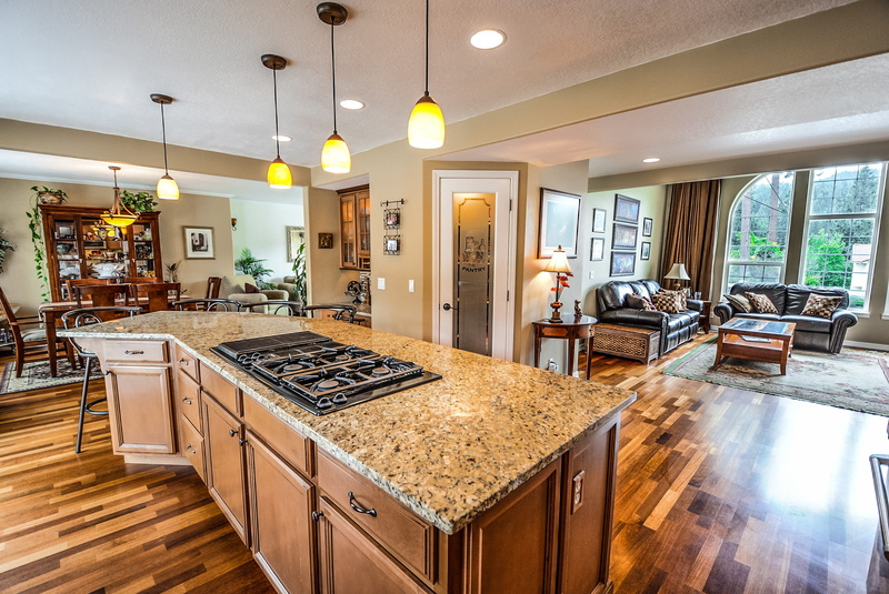 clean, near, plan, shelves, built structure, luxury, cabinet, dining, range, living, window, floor, lighting equipment, 2K, interior, center, house, wealth