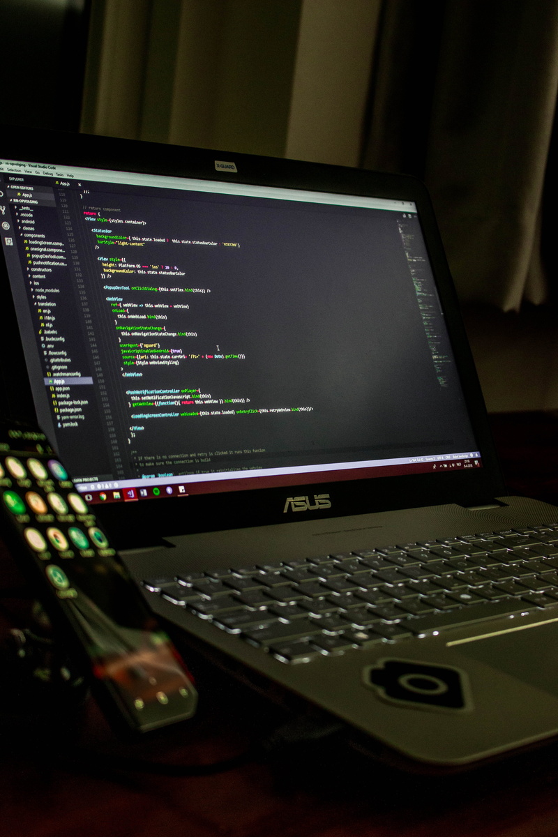 oldschool, dark, java, visual code, pc, no people, business, indoors, screen, unsplash, communication, computer programmer, computer, coding, keyboard