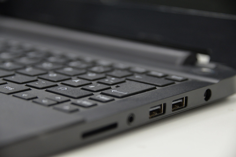 electrical equipment, sd card, photo, pc, computer key, connections, finance, lcd, technology, no people, black, gray, closed, leave, number, internet