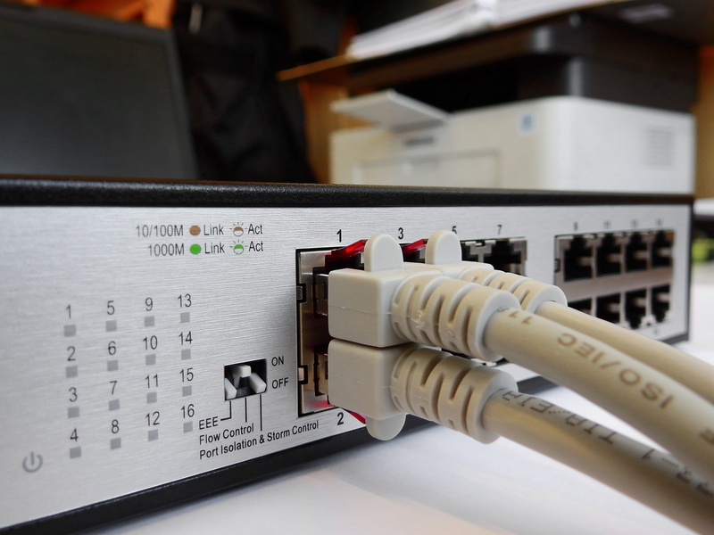 network connection plug, network cables, router, distributor, control panel, control, no people, component, jack, Network, patch cable, connection block
