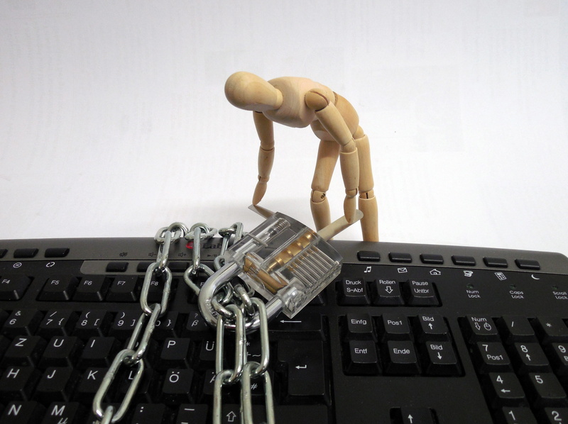 computer keyboard, stature, computer equipment, data, locked, black, equipment, doll, human representation, keyboard, burglary, 2K, strength, corporate business