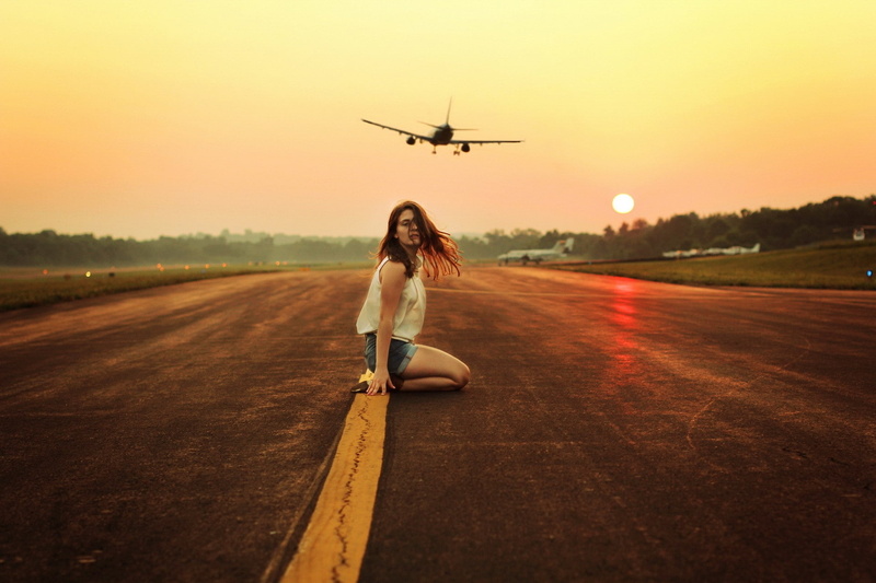 kneeling, model, airplane, women, sunset, 1080P