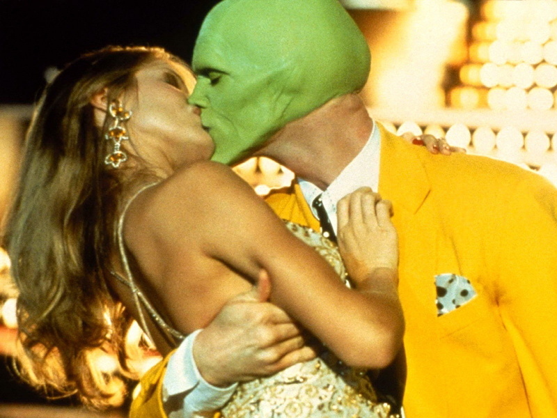 adult, males, Costume, beautiful woman, wealth, 720P, kissing, young adult, two people, Yellow, jewelry, Jim carrey, togetherness, Green, romance, affectionate