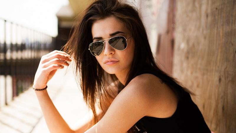 glasses, s, young women, headshot, hair, Black clothes, women with glasses, tank top, teenager, one person, model, colored, women, tattoo, outdoors, long hair