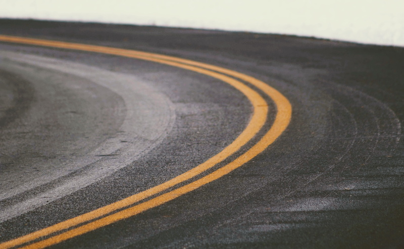 day, outdoors, direction, marking, sign, selective focus, transportation, double yellow line, slope, dividing line, road, street, shooting range, 4K, empty road