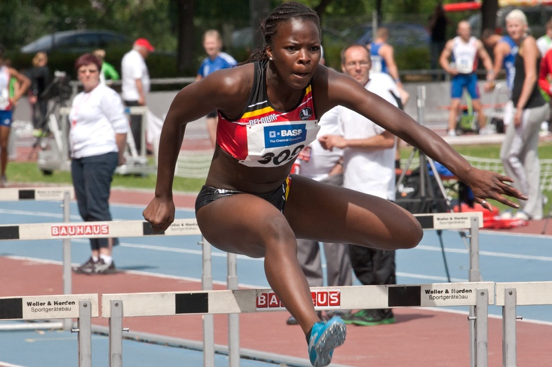 determination, competitive sport, sports track, track and field, young women, competition, real people, people, jumping, young adult, lifestyles, sport
