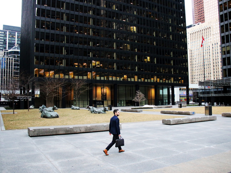 financial, canada, 4K, toronto, suit, street, office building exterior, building exterior, full length, men, walking, one person, incidental people, males