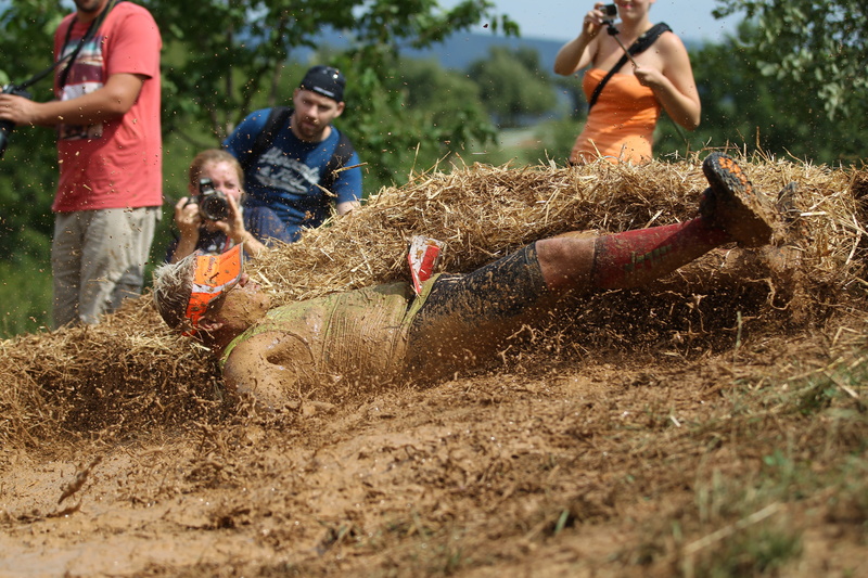 field, extreme running, 4K, men, women, strongman, Cross Country, trail run, mature adult, child, day, sitting, togetherness, farm, selective focus, people
