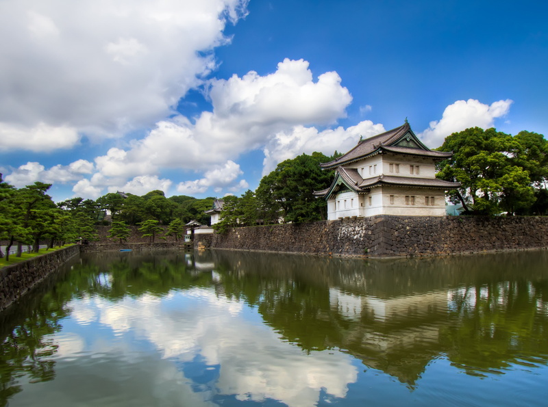 architecture, nature, outdoors, temple, Castle, pagoda, beauty in nature, residential district, cloud - sky, Palace, Reyes, built structure, Water, Tokyo