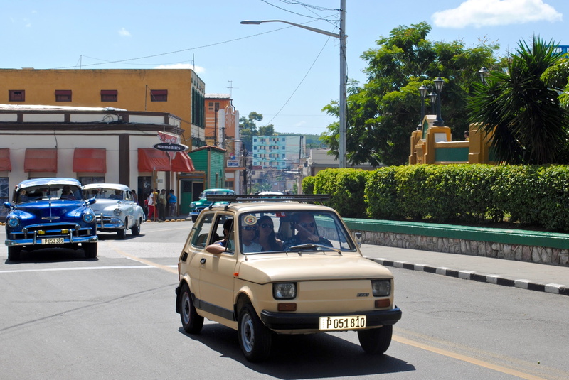 historical, car, Antique, plant, built structure, road, sunlight, sky, classic, vehicle, Vintage, cuba, mode of Transport, mode of transportation, taxi
