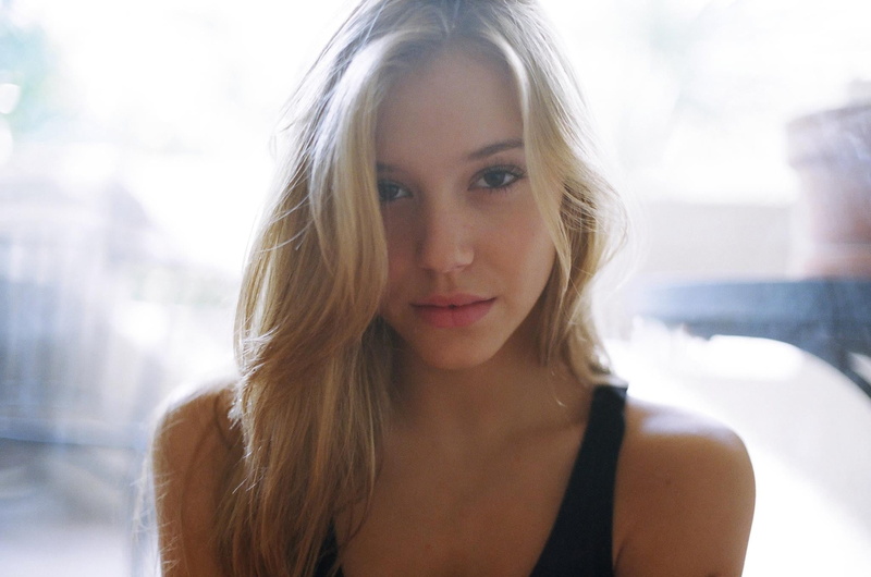 teenager, portrait, long hair, model, young women, human face, close-up, beautiful woman, young adult, Alexis Ren, one person, adult, headshot, hair, front view