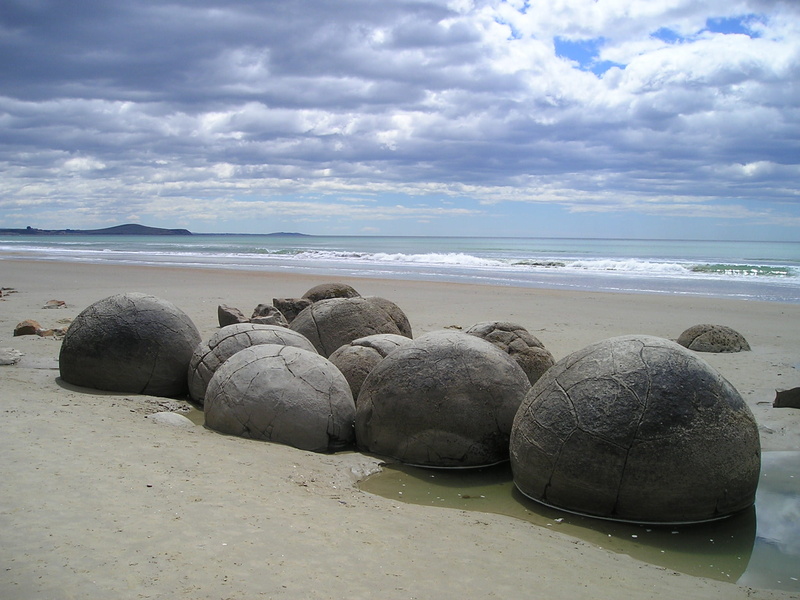 beside, pebble, beaches, moeraki boulders, coastline, otago, sea shore, 1080P, cloud - Sky, no People, solid, water, sea, rocks, moeraki, tranquil scene