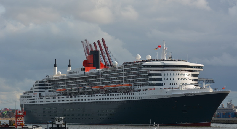 hamburg, mode of transportation, passenger craft, black, day, waterfront, 5K, cruise ship, nature, transport, architecture, ahead, cloud - sky, sky, water transport cruise