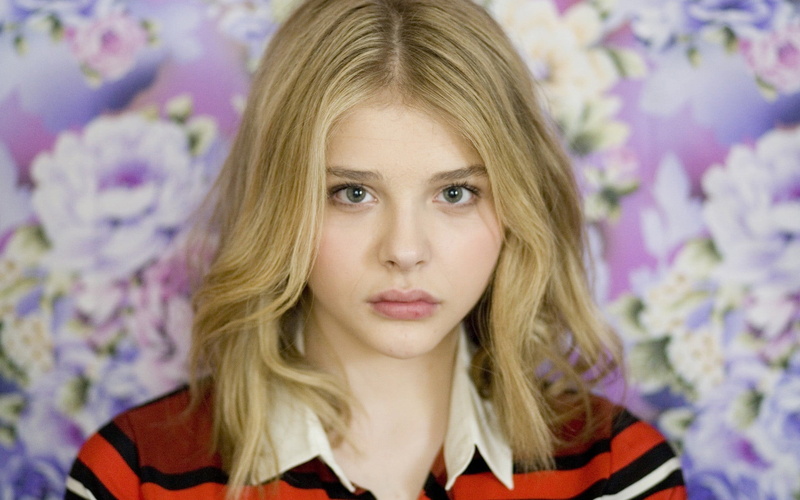serious, portrait, adult, blonde, celebrity, 1080P, contemplation, women, indoors, one person, young adult, flowering plant, actress, human face, hairstyle