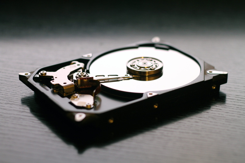 retro styled, disc, 5K, black, guitar, technology, software, electronics, table, hard drive, arts culture and entertainment, storage, shadow, lens, single object