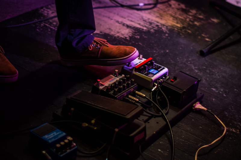 indoors, electrical equipment, 2K, one person, music, audio equipment, electronics, audio, stage, board, shoes, effects, night, event, connection, musical instrument