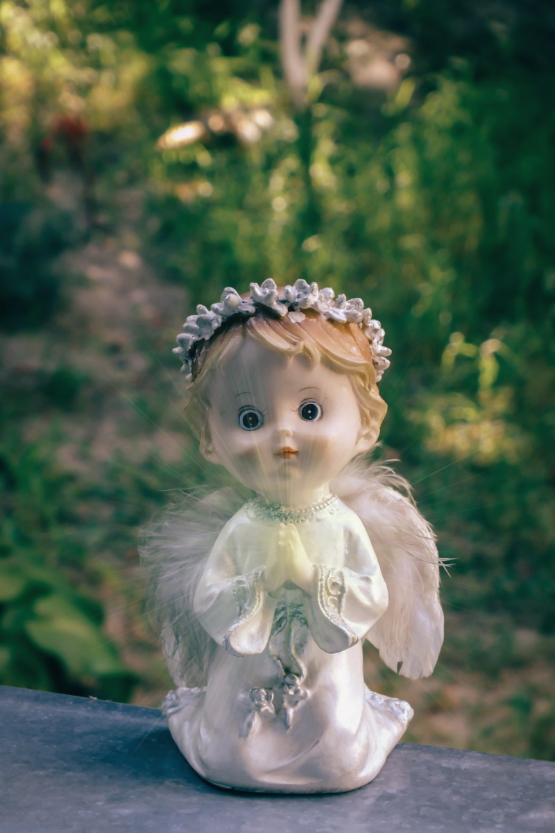 nature, representation, plant, outdoor, little, window, toy, 4K, female likeness, innocence, day, creativity, close-up, love, praying, symbol, focus on foreground