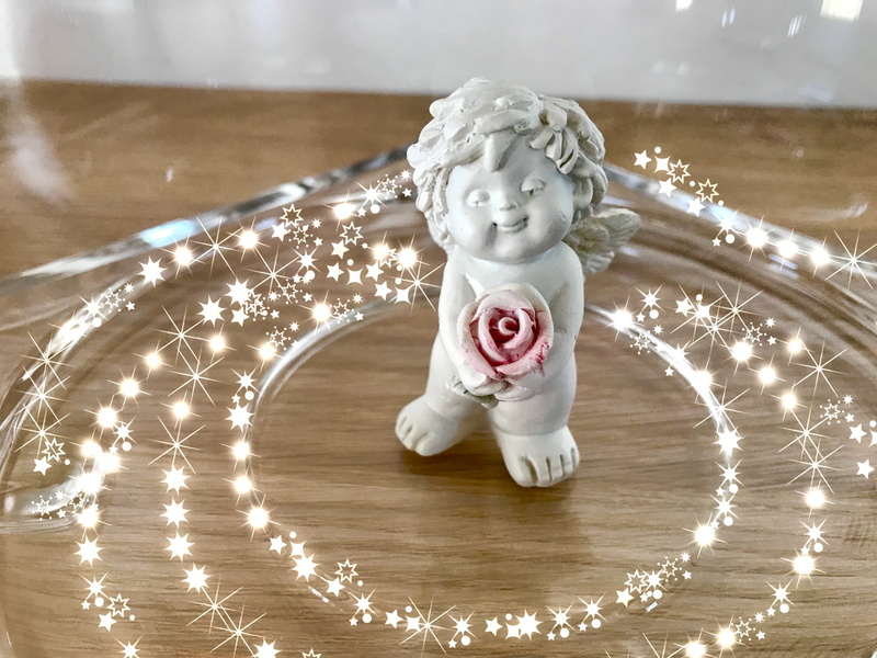 white color, close-up, love, happiness, human representation, wood - material, angel, celebration, 1080P, heaven, pleasure, angels, for joy, an angel sending happiness