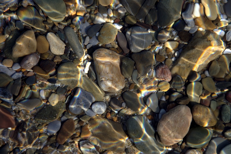 pebble, nature, stones, assorted, backgrounds, rock - object, lichtspiel, abundance, precious gem, full frame, large group of objects, underwater, rock