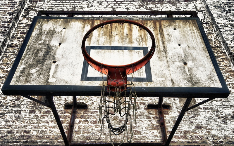 hoop, circle, no people, 1080P, close-up, sport, built structure, day, absence, design, rust, transparent, wall - building feature, basketball - sport