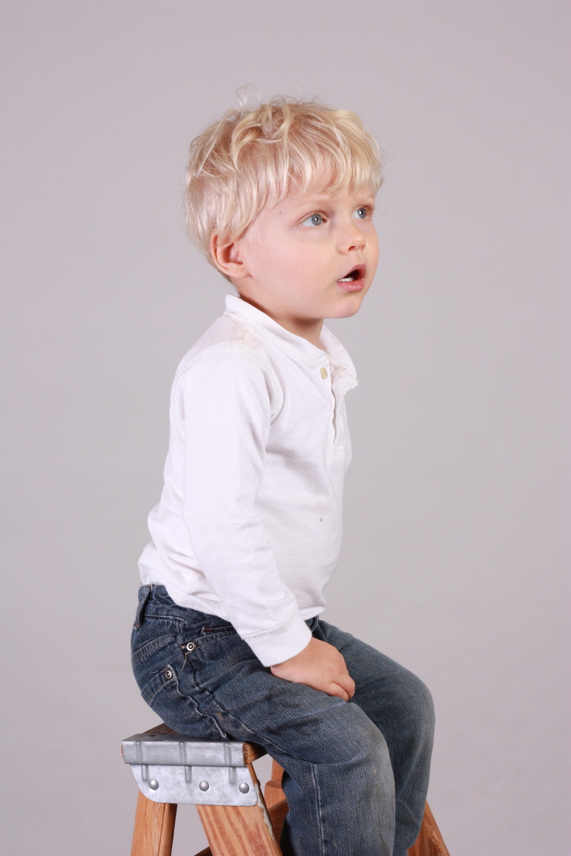 4K, gray, activity, gray background, jeans, standing, one Person, caucasian Ethnicity, careful, innocence, pants, young, childhood, ladder, cute, blue