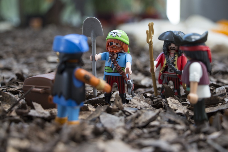 childhood, military, treasure, 2K, toy, fun, pirates, solid, craft, representation, creativity, day, toys, art and craft, outdoors, selective focus, nature