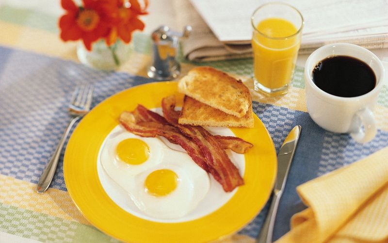 gourmet, napkin, fried egg, eating utensil, coffee, meal, no People, 720P, juice, close-up, fried, crockery, table, eating, white, food and drink, fried eggs
