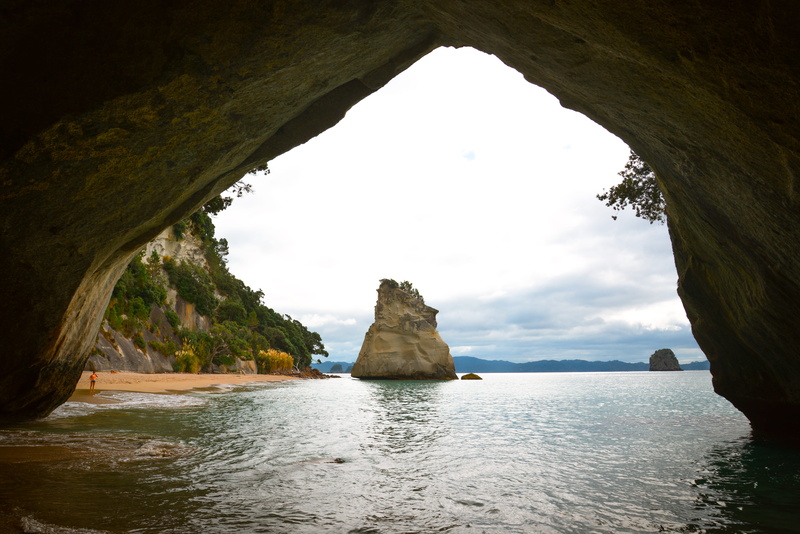 natural arch, newzealand, rock - object, beauty in nature, beach, 5K, landscape, shoreline, scenics - nature, waterfront, ocean, tranquility, covebeach