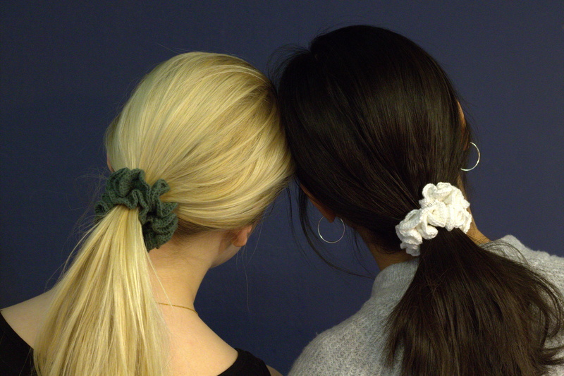portrait, københavns erhvervsakademi, headshot, long hair, københavn, friendship, friends, two people, young adult, blond hair, denmark, women, togetherness