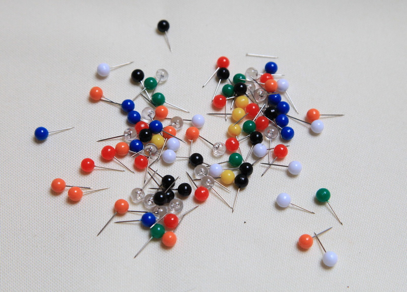 white background, shape, thumbtack, pin, gray, multi colored, thread, pin board, choice, studio shot, high angle view, large group of objects, science