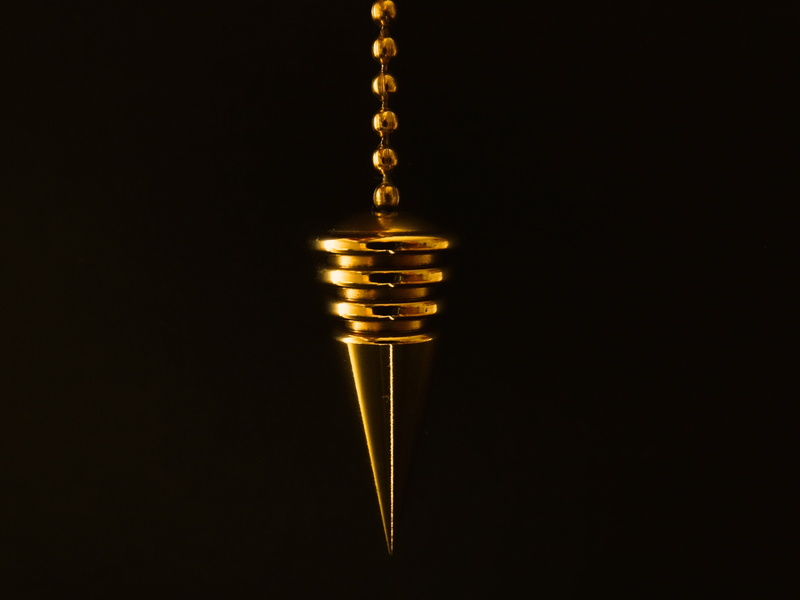 cone, pendulum, single object, chain, education, close-up, pen, studio shot, copy space, 5K, finance, black background, gold, black color, necklace, luxury