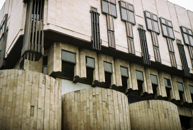 lines, western script, building, ussr, text, windows, window, pattern, outdoors, 2K, sunlight, ukraine, soviet, day, sky, nature, residential district